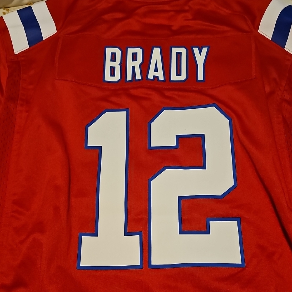 Nike NFL Tom Brady Super Bowl Jersey with Number 12 - Picture 5 of 5